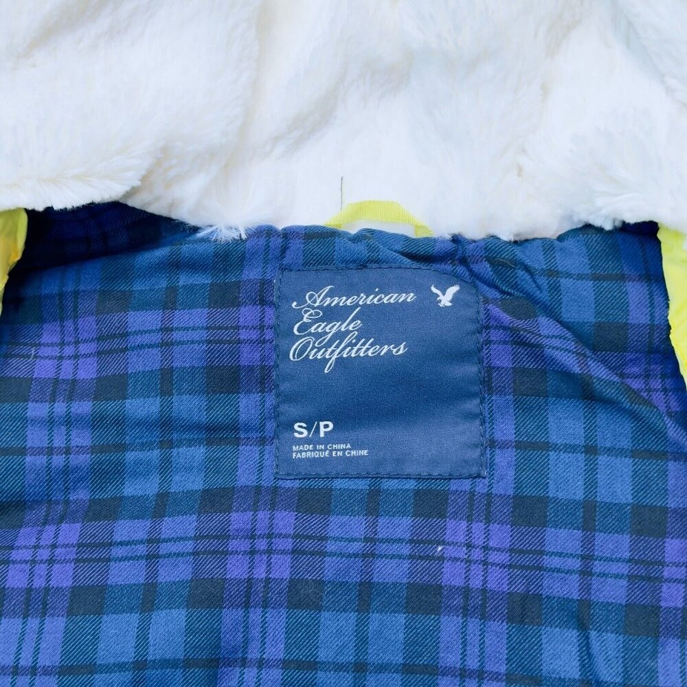 American Eagle Womens Yellow Puffer Vest Faux Fur Hooded Zip Pockets Size Small - Picture 9 of 16